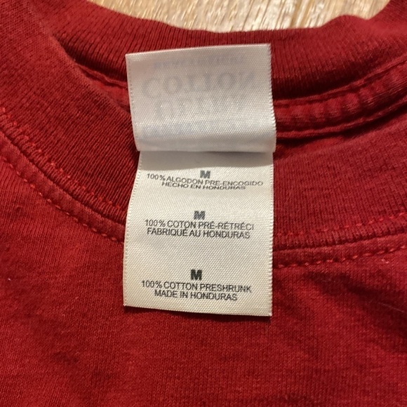 GILDAN Activewear Women’s Elton John Burgundy Short  Sleeve Shirt (Size Medium) - Picture 6 of 8